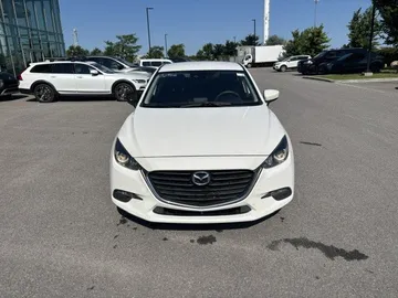 2018 Mazda Mazda3 - image 2