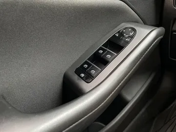2023 Mazda 3 - image 23