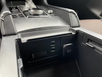 2023 Mazda 3 - image 25