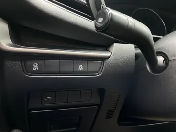 2023 Mazda 3 - image 27