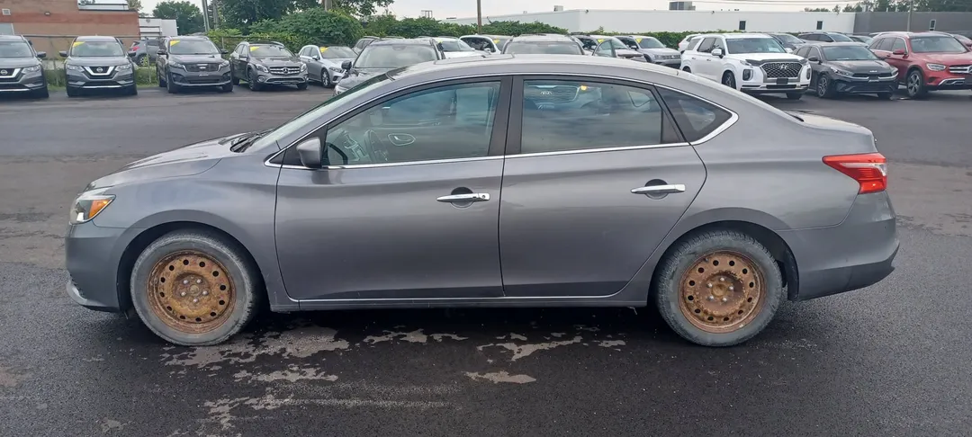2018 Nissan Sentra — photo 4