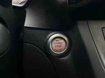 2018 Nissan Sentra - image 21