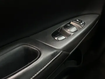 2018 Nissan Sentra - image 22