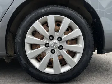 2018 Nissan Sentra - image 17