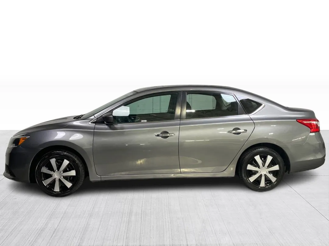2018 Nissan Sentra — photo 7