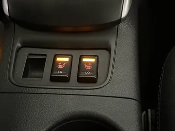 2018 Nissan Sentra - image 20