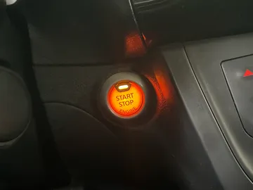 2018 Nissan Sentra - image 18