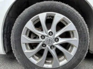 2019 Nissan Sentra - image 7