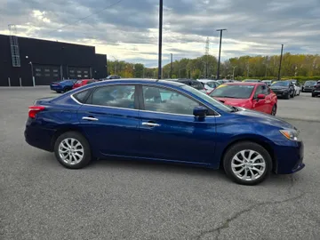 2019 Nissan Sentra - image 6