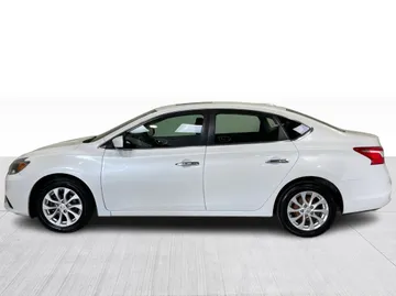 2019 Nissan Sentra - image 10