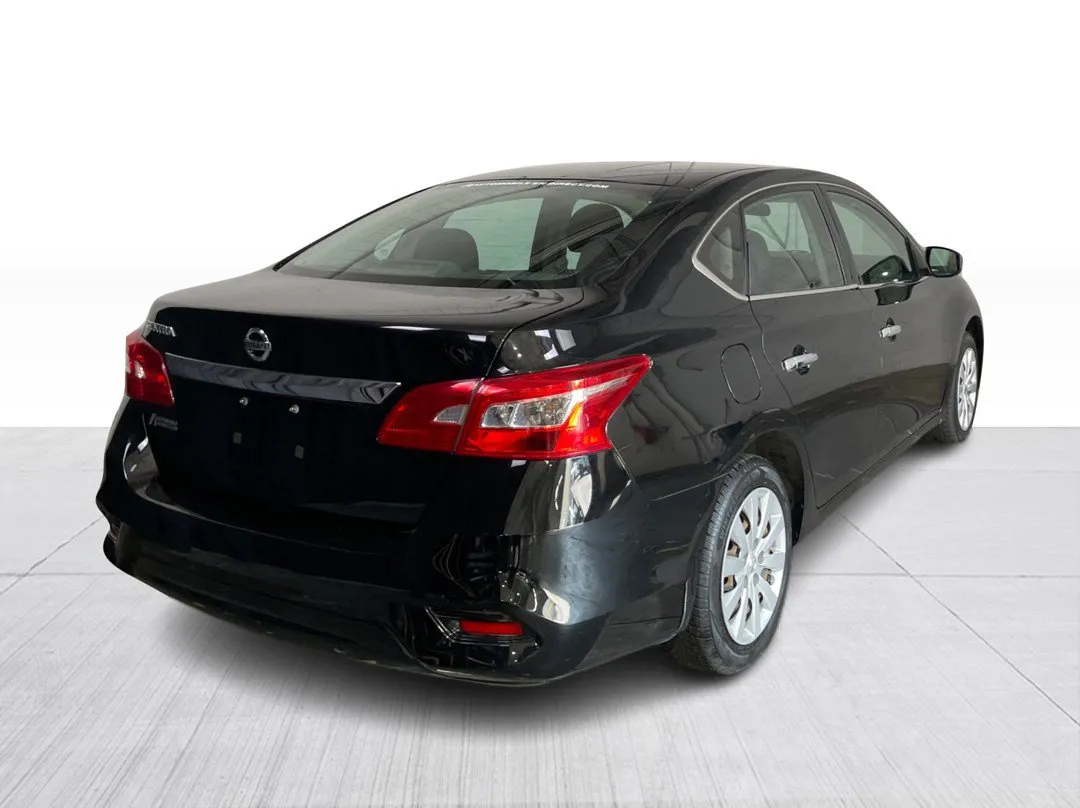 2019 Nissan Sentra — photo 7