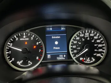 2019 Nissan Sentra - image 14