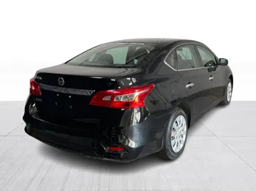 2019 Nissan Sentra - image 8