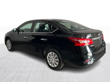 2019 Nissan Sentra - image 6
