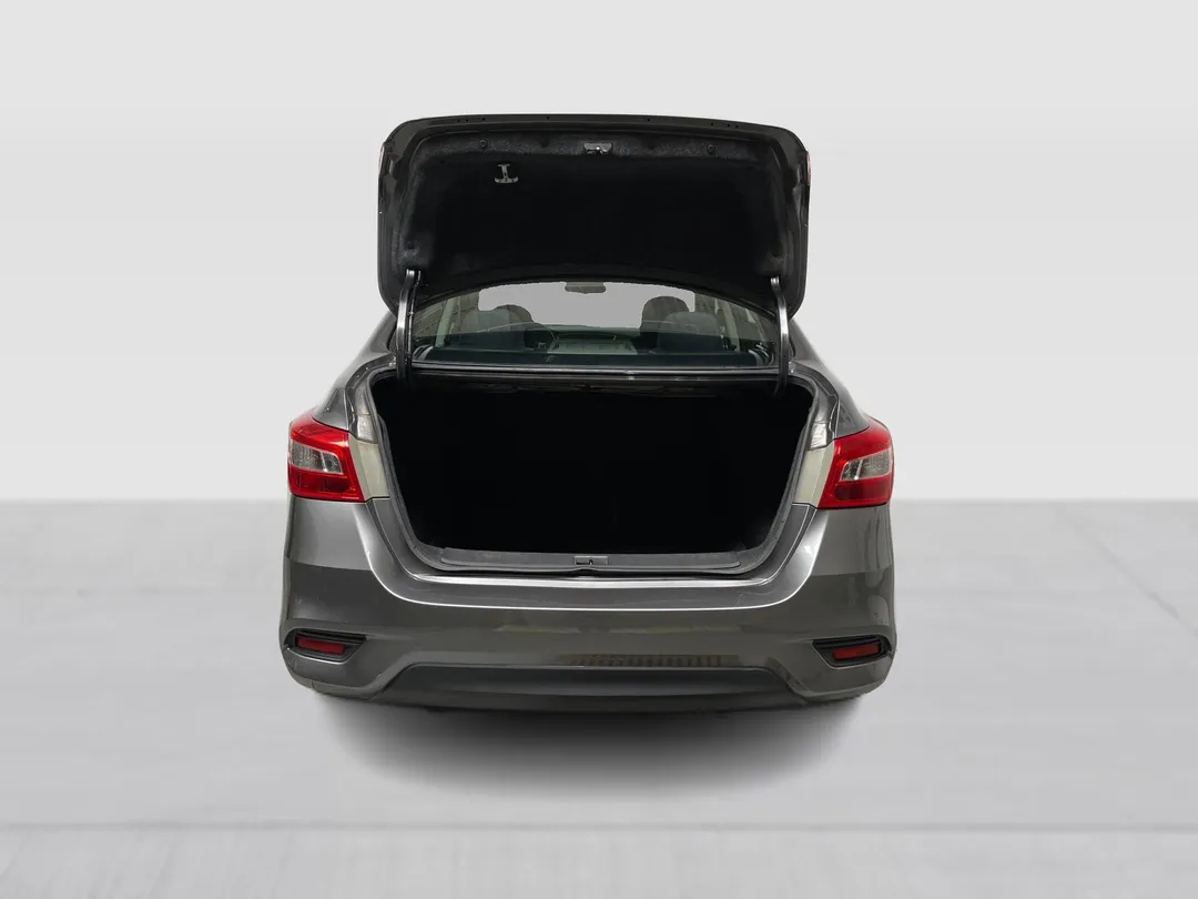 2017 Nissan Sentra S, photo 10