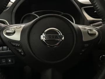 2017 Nissan Sentra - image 15