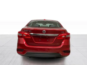 2017 Nissan Sentra - image 10