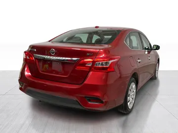 2017 Nissan Sentra - image 12