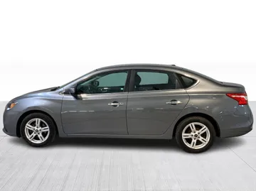 2018 Nissan Sentra - image 8