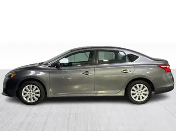 2019 Nissan Sentra - image 9