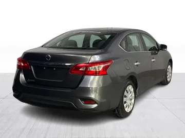 2019 Nissan Sentra - image 13