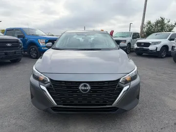 2024 Nissan Sentra - image 2