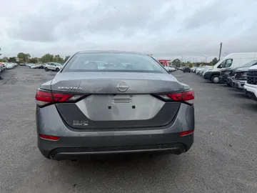 2024 Nissan Sentra - image 6