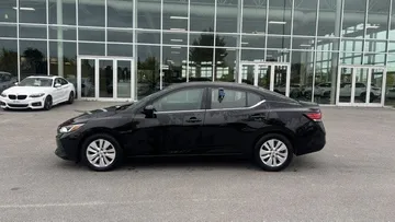 2023 Nissan Sentra - image 6