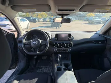 2024 Nissan Sentra - image 7