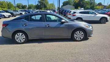 2021 Nissan Sentra - image 6