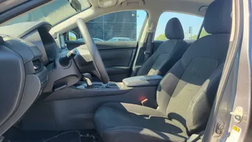 2021 Nissan Sentra - image 7