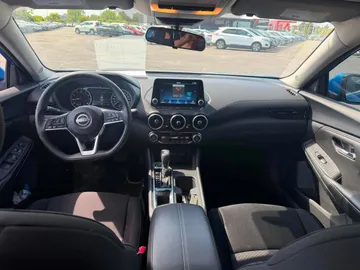 2024 Nissan Sentra - image 9