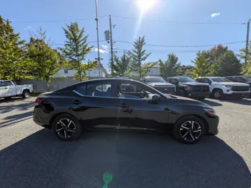 2024 Nissan Sentra - image 4