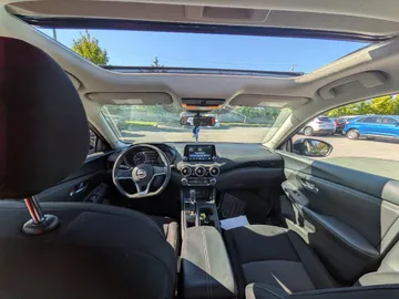2024 Nissan Sentra - image 9
