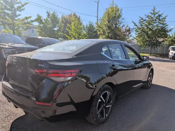 2024 Nissan Sentra - image 3