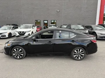 2023 Nissan Sentra - image 4