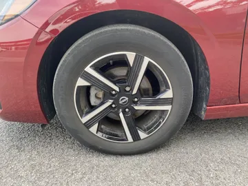 2024 Nissan Sentra - image 7
