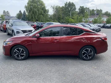 2024 Nissan Sentra - image 4