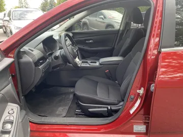 2024 Nissan Sentra - image 8