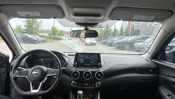 2024 Nissan Sentra - image 9