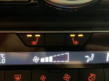 2021 Nissan Sentra - image 26