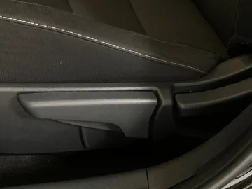 2021 Nissan Sentra - image 21