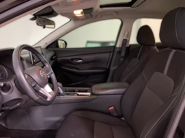 2021 Nissan Sentra - image 3