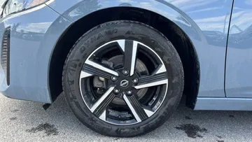2024 Nissan Sentra - image 7