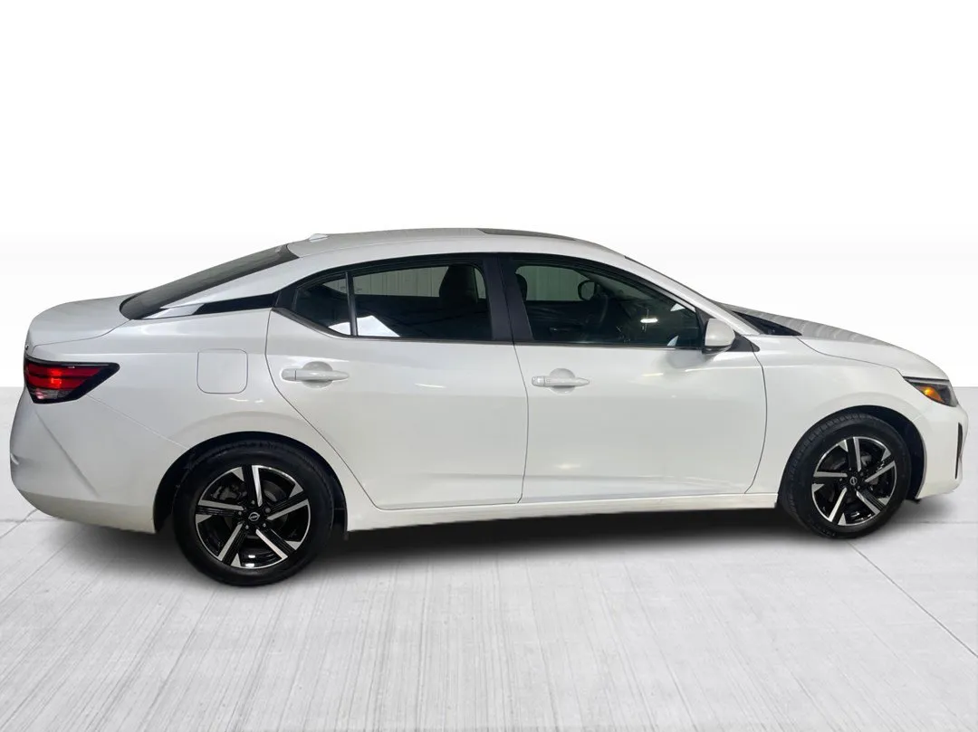 2024 Nissan Sentra — photo 2