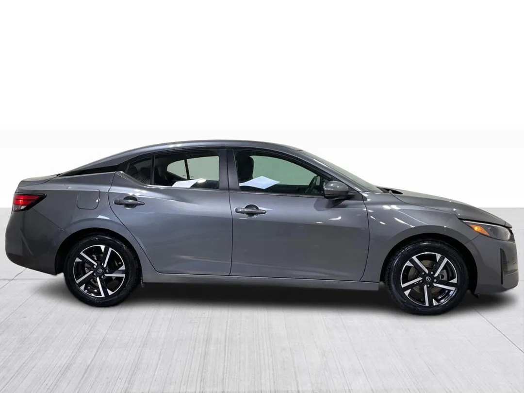 2024 Nissan Sentra — photo 2