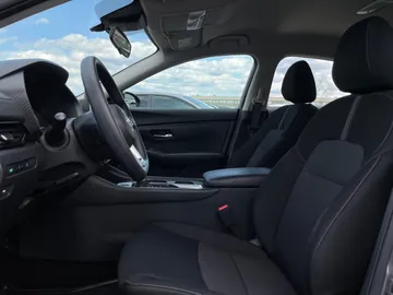 2024 Nissan Sentra - image 3