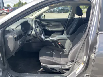 2024 Nissan Sentra - image 8