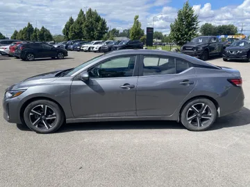 2024 Nissan Sentra - image 4