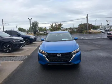2024 Nissan Sentra - image 2